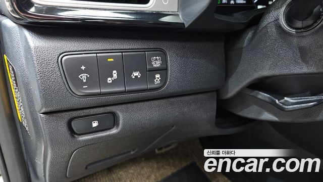 Kia Niro 2018 — photo 21