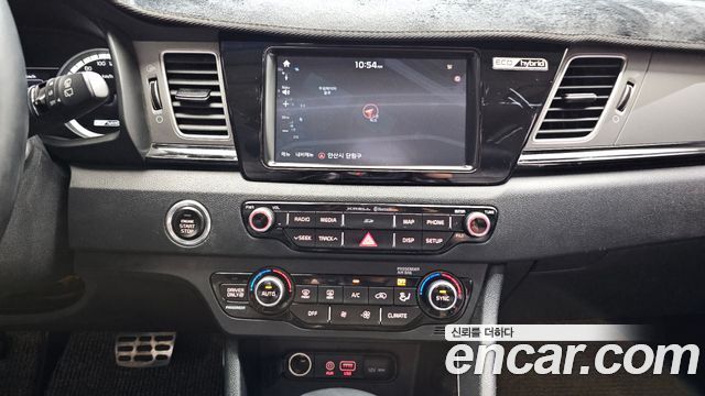 Kia Niro 2018 — photo 27