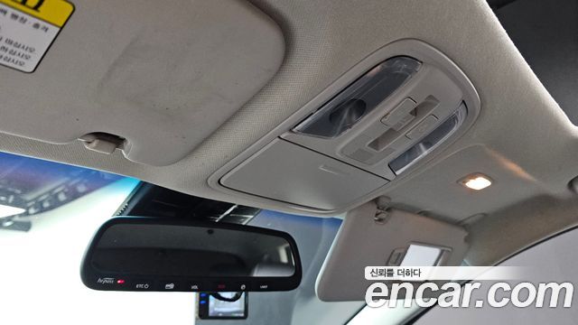 Kia Niro 2018 — photo 28