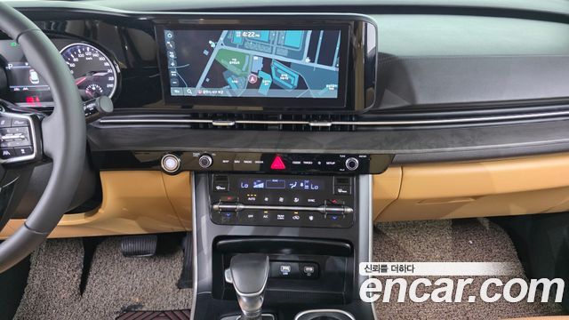 Kia Canival 2023 — photo 22