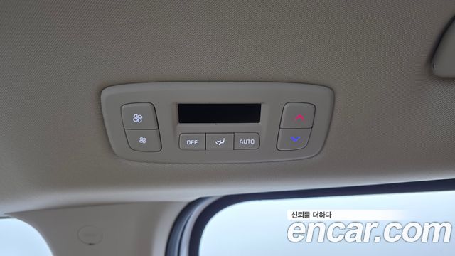 Kia Canival 2023 — photo 30