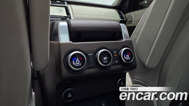 Land Rover Discovery 2020 — photo 21