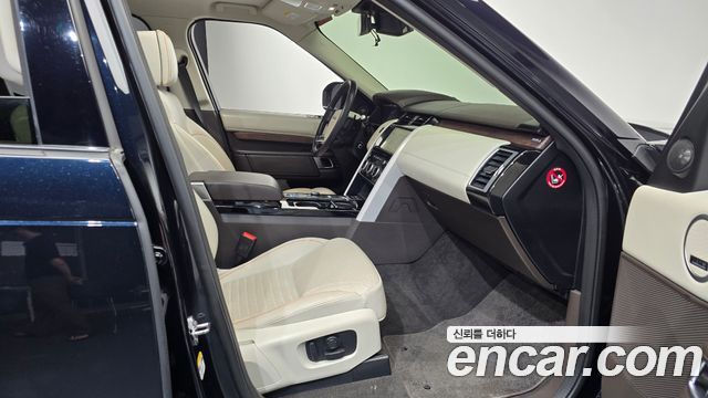 Land Rover Discovery 2020 — photo 16