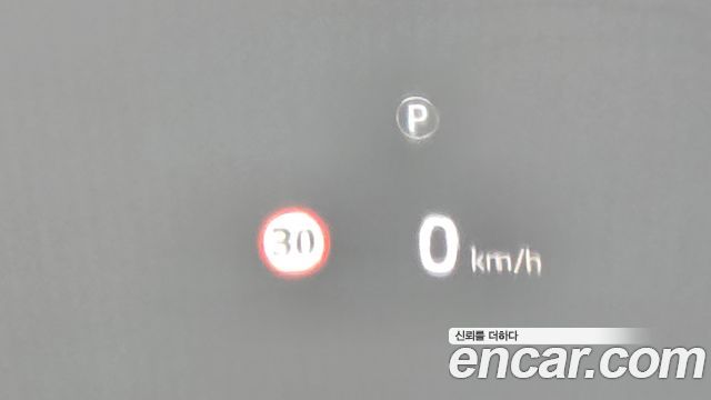 Land Rover Discovery 2020 — photo 31