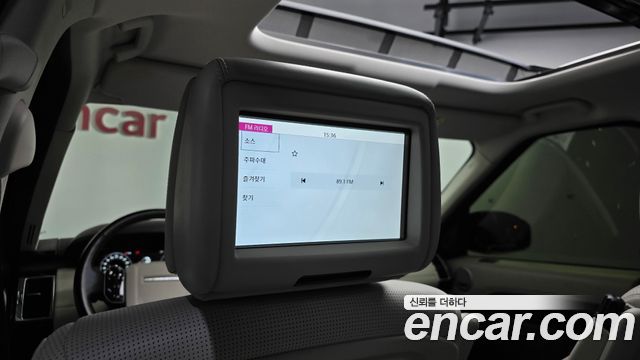 Land Rover Discovery 2020 — photo 35