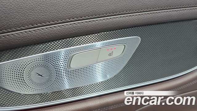 Mercedes-Benz CLS-Class 2019 — photo 18
