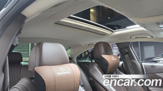 Mercedes-Benz CLS-Class 2019 — photo 19