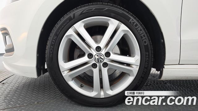 Volkswagen Polo 2014 — photo 5