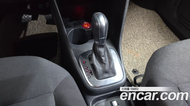Volkswagen Polo 2014 — photo 9