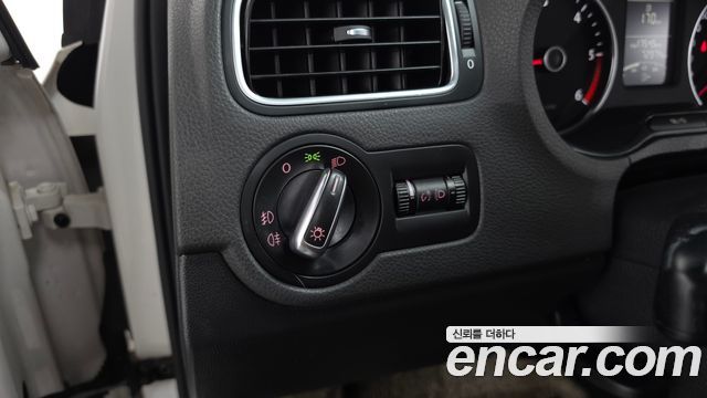 Volkswagen Polo 2014 — photo 14