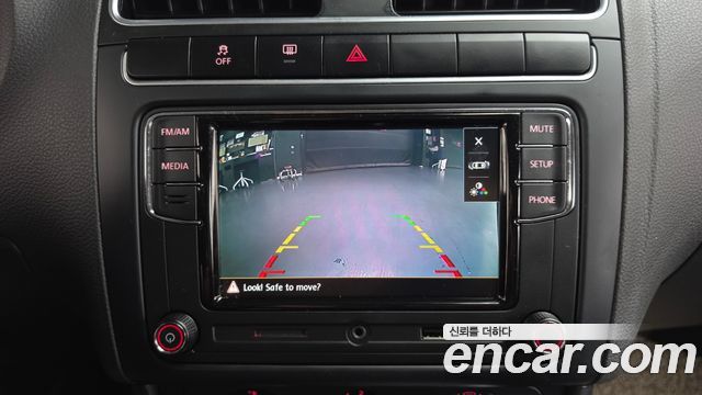 Volkswagen Polo 2014 — photo 16