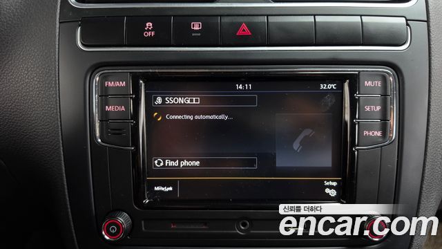 Volkswagen Polo 2014 — photo 17
