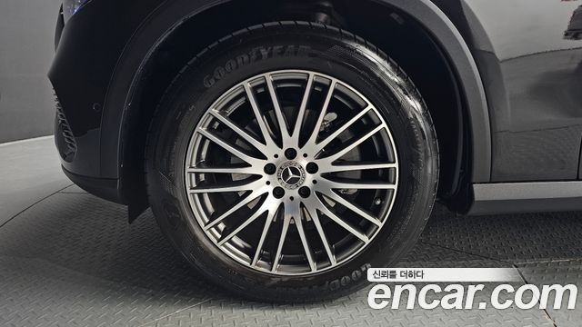 Mercedes-Benz GLC-Class 2026 — photo 5