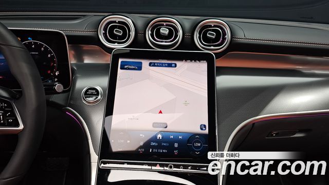 Mercedes-Benz GLC-Class 2026 — photo 19