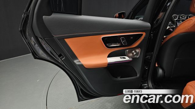 Mercedes-Benz GLC-Class 2026 — photo 15