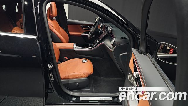 Mercedes-Benz GLC-Class 2026 — photo 16