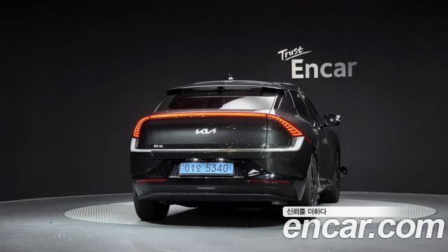 Kia EV6 2023 — photo 4