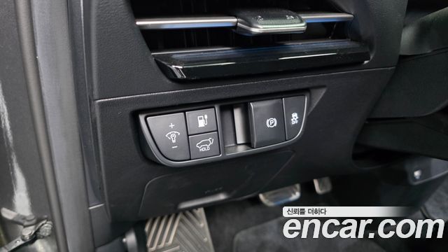 Kia EV6 2023 — photo 17