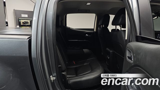 Chevrolet Korea Colorado 2021 — photo 17