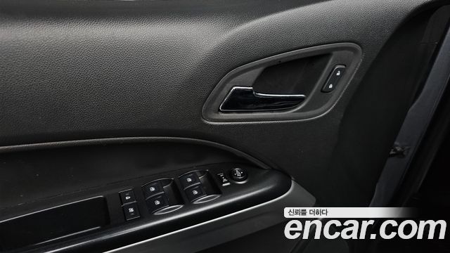 Chevrolet Korea Colorado 2021 — photo 29