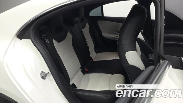 Mercedes-Benz CLA-Class 2020 — photo 17