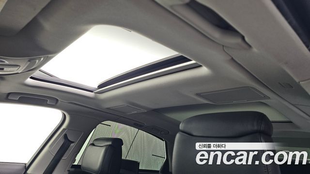 Audi A8 2012 — photo 20