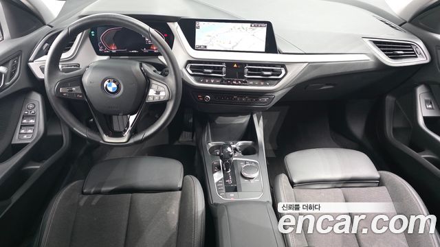 BMW 1-Series 2020 — photo 10