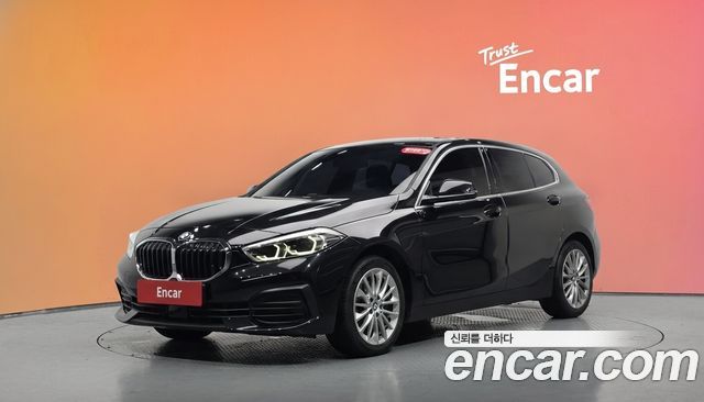 BMW 1-Series 2020 — photo 1