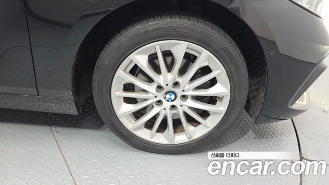 BMW 1-Series 2020 — photo 7