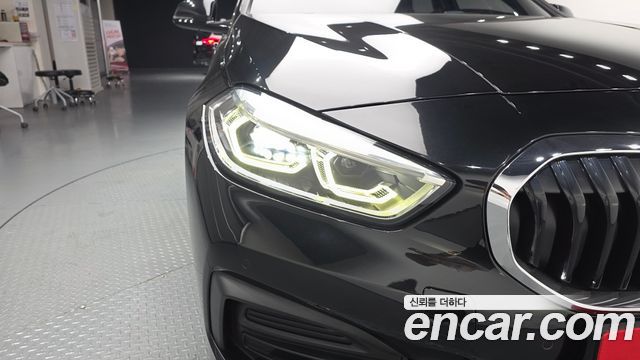 BMW 1-Series 2020 — photo 8