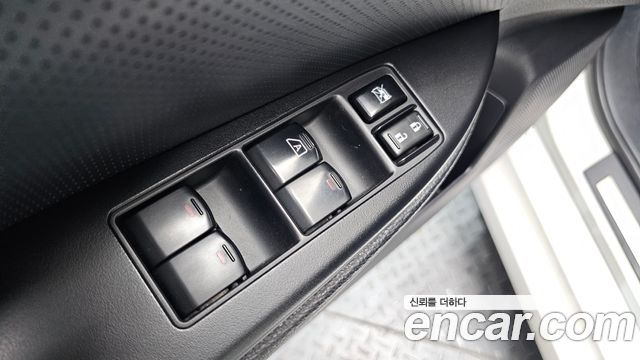 Subaru Legacy 2011 — photo 13