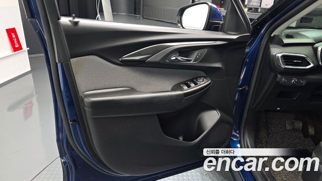 Chevrolet Korea Trailblazer 2022 — photo 14