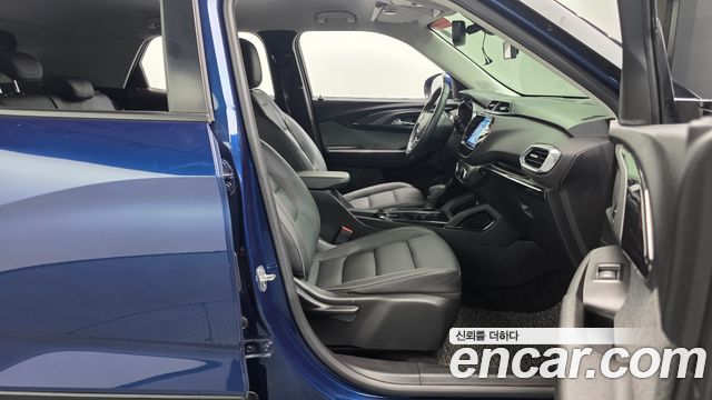 Chevrolet Korea Trailblazer 2022 — photo 16