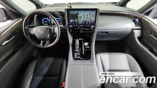 Toyota Alphard 2024 — photo 10