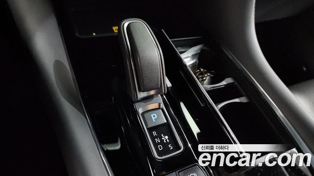 Toyota Alphard 2024 — photo 12