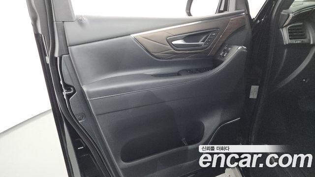 Toyota Alphard 2024 — photo 15