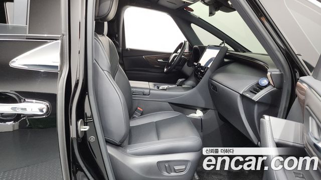 Toyota Alphard 2024 — photo 16
