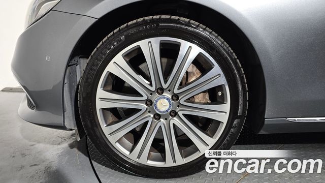 Mercedes-Benz E-Class 2017 — photo 5