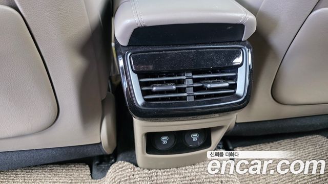 Kia K8 2023 — photo 32