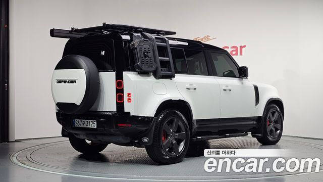 Land Rover Defender 2025 — photo 2