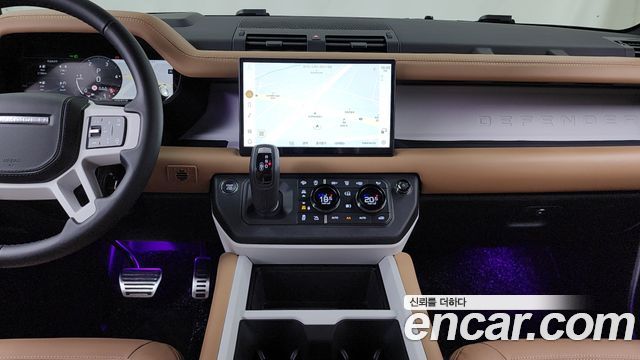 Land Rover Defender 2025 — photo 14