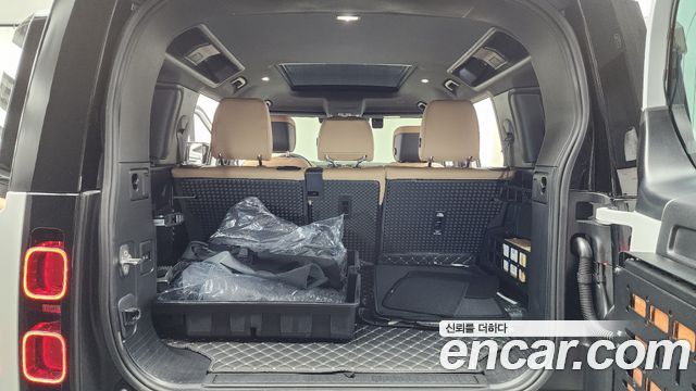 Land Rover Defender 2025 — photo 20