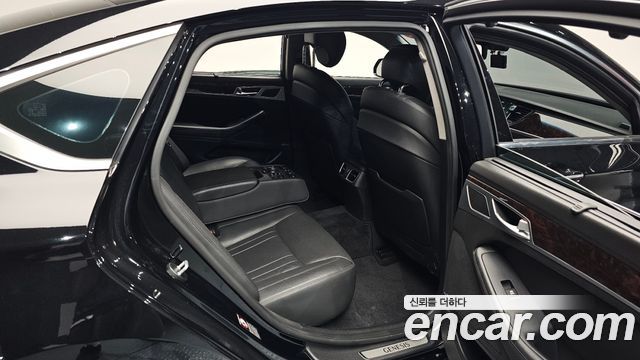 Hyundai Genesis 2016 — photo 18