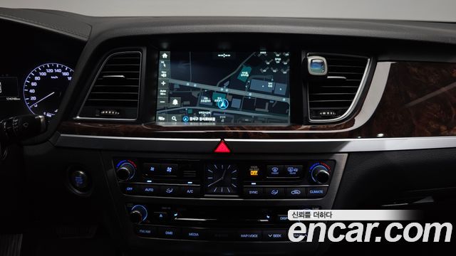 Hyundai Genesis 2016 — photo 20
