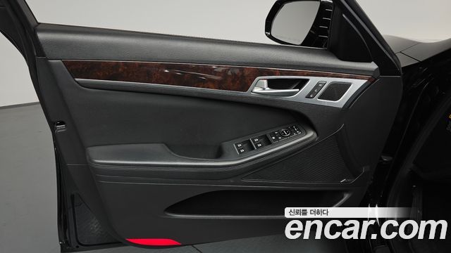 Hyundai Genesis 2016 — photo 14