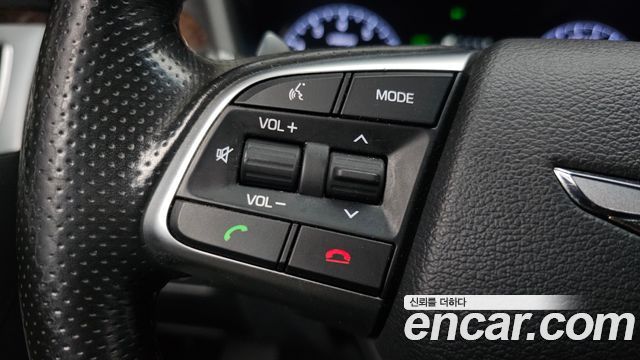 Hyundai Genesis 2016 — photo 28