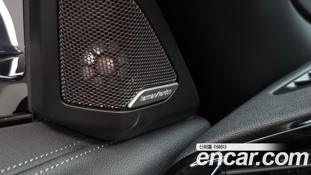 BMW Z4 2024 — photo 28