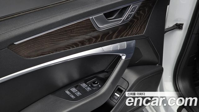 Audi A6 2020 — photo 16