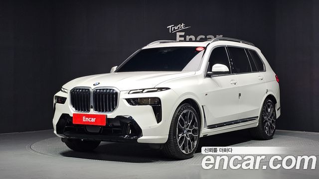 BMW X7 2025 — photo 1