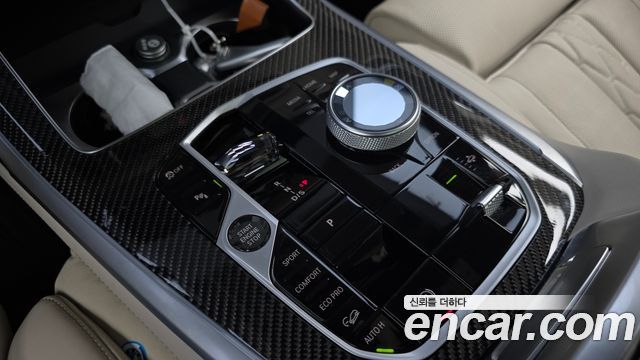 BMW X7 2025 — photo 9